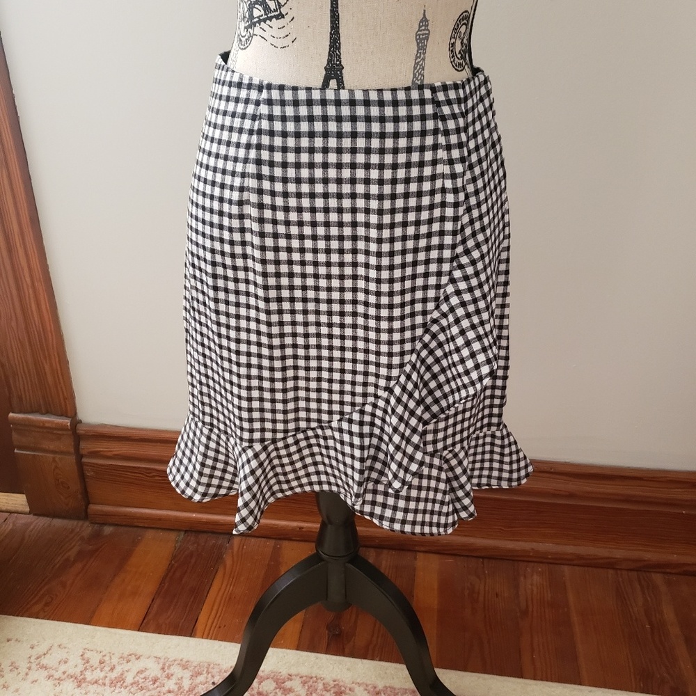 2 for $15/Black and White Gingham Skirt